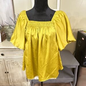 Entro Green Yellow Blouse with Flutter Sleeves